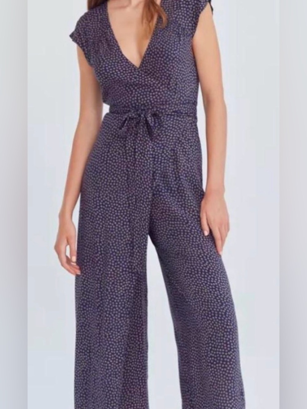 Urban Outfitters Kimchi Blue Shea Wrap Jumpsuit Women’s Size 4 - Picture 2 of 12